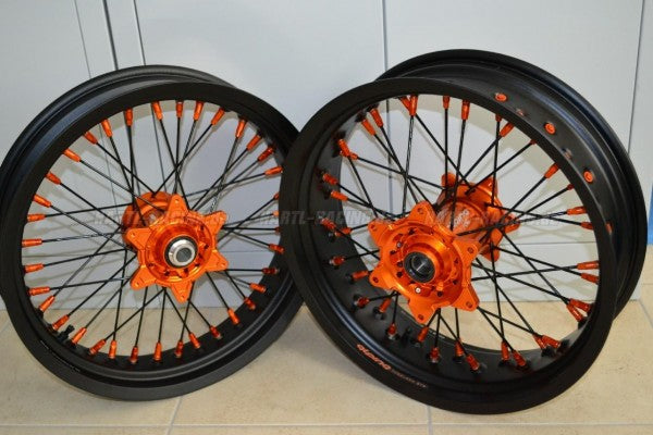 Alpina tubeless Räder - KTM Duke 690 "Ride Pack"